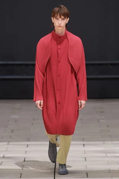 Look 2